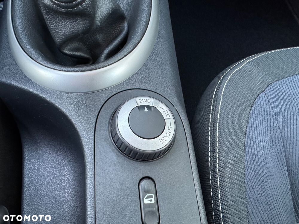 Nissan Qashqai 2.0 4 x 4 lounge - 17