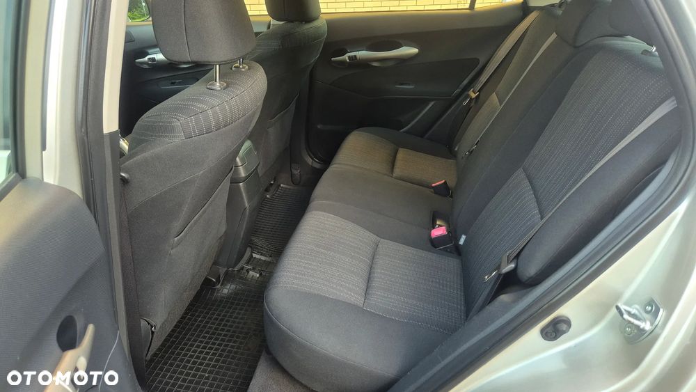 Toyota Auris 1.6 VVT-i Sol - 15