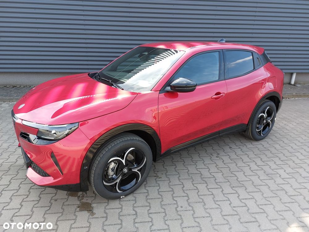 Alfa Romeo Junior 1.2 mHEV Ti Q4 eDCT - 2