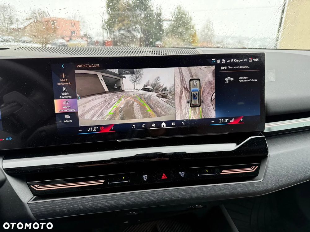 BMW Seria 5 540d xDrive mHEV - 12