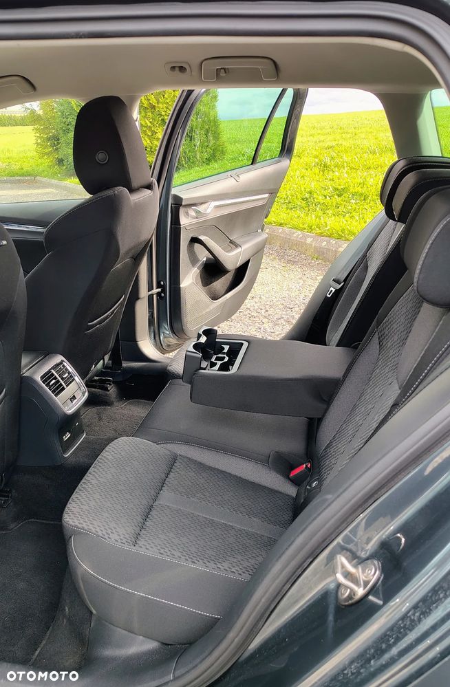 Skoda Octavia 2.0 TDI Style DSG - 21