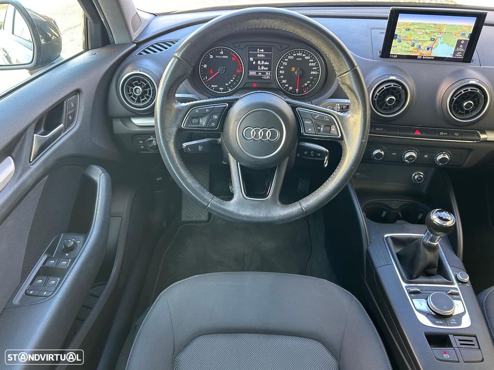 Audi A3 Sportback 30 TDI Sport - 18