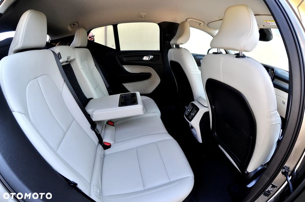 Volvo XC 40 T3 Inscription - 25