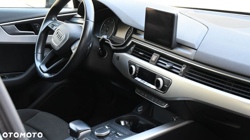 Audi A4 Avant 2.0 TDI S tronic - 12