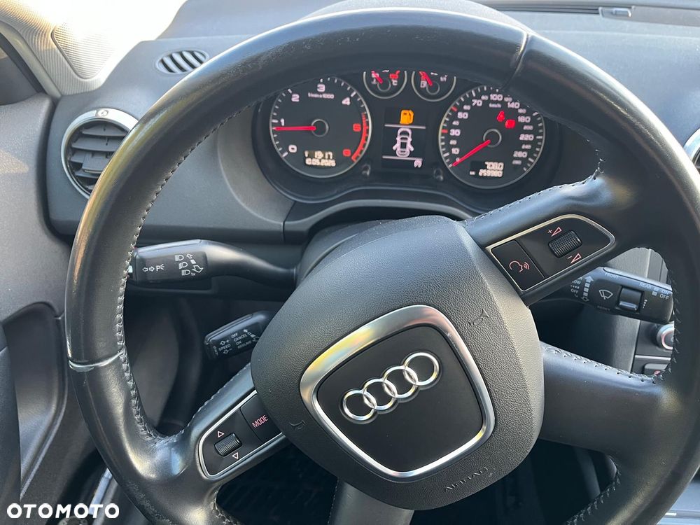Audi A3 Sportback 1.6 TDI Ambition - 11