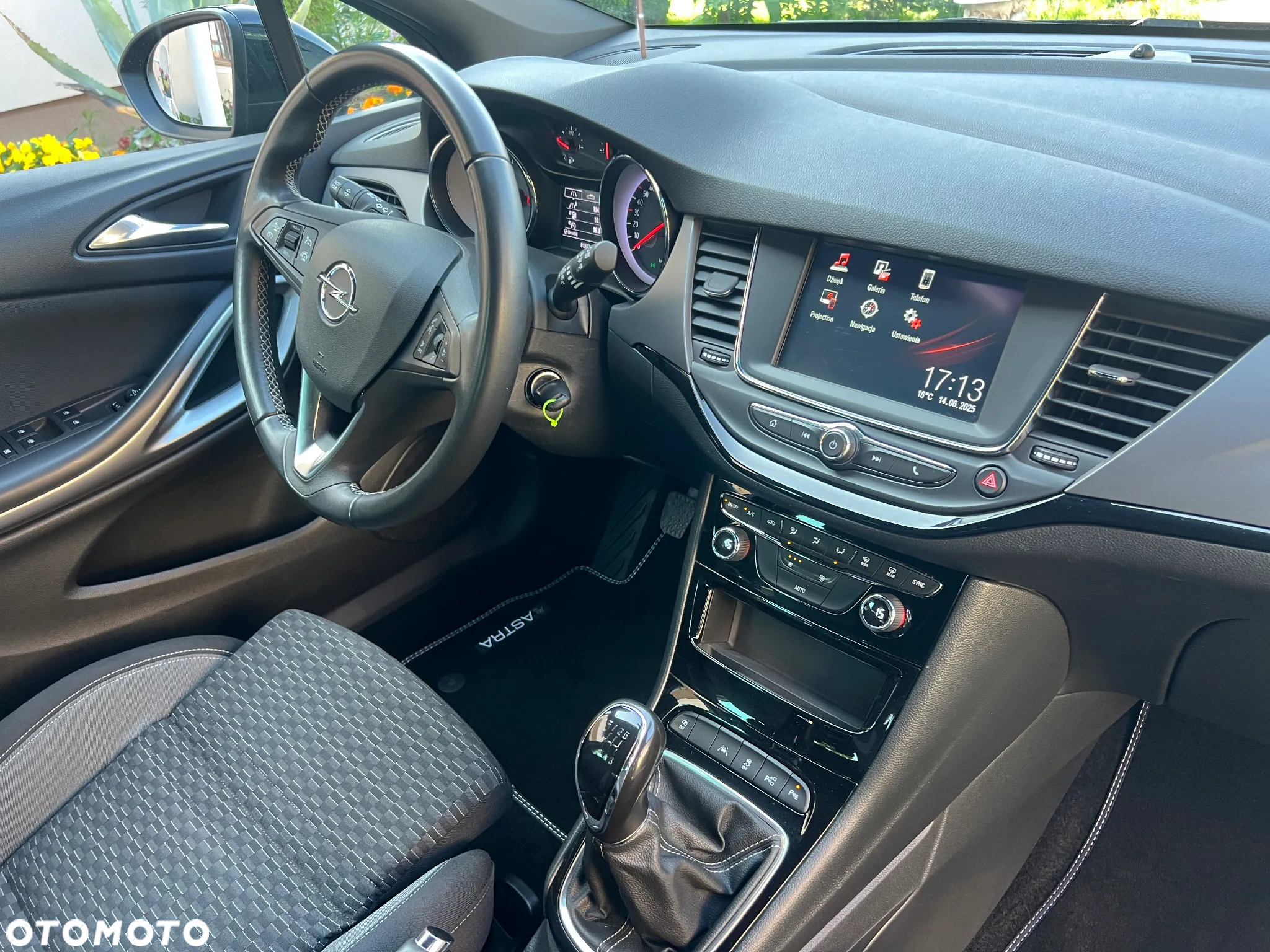 Opel Astra - 25