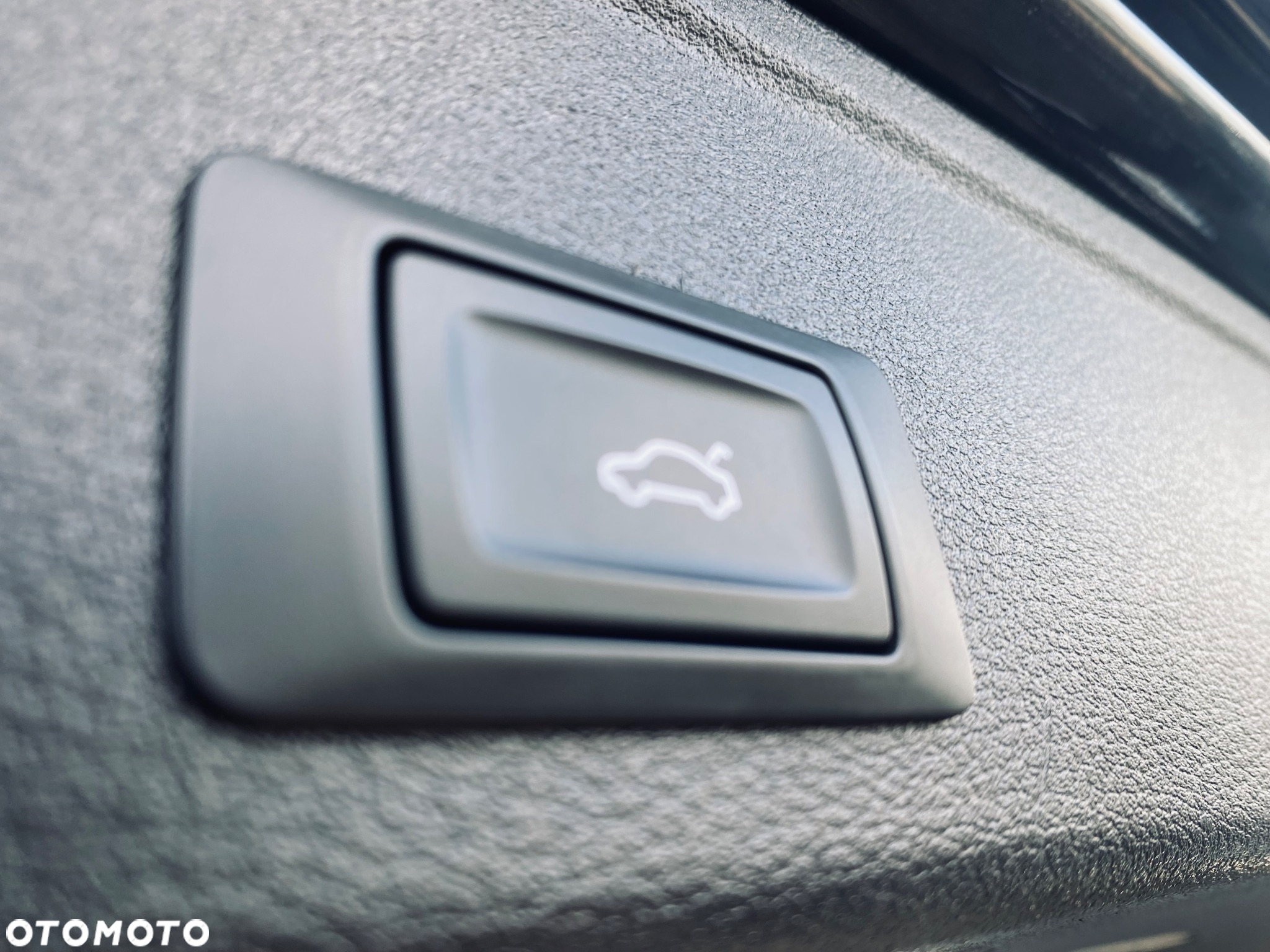 Audi A4 Avant 2.0 TDI ultra S tronic - 29