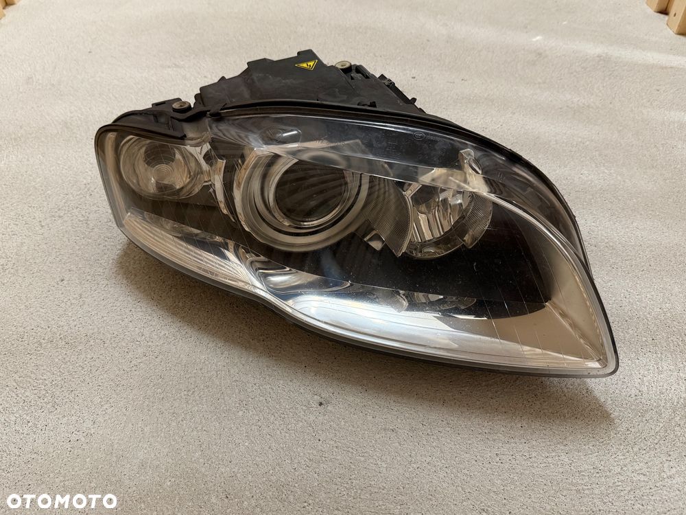 Lampa prawa Audi A4 b7 bi-xenon skrętny - oryginał - idealna - 1