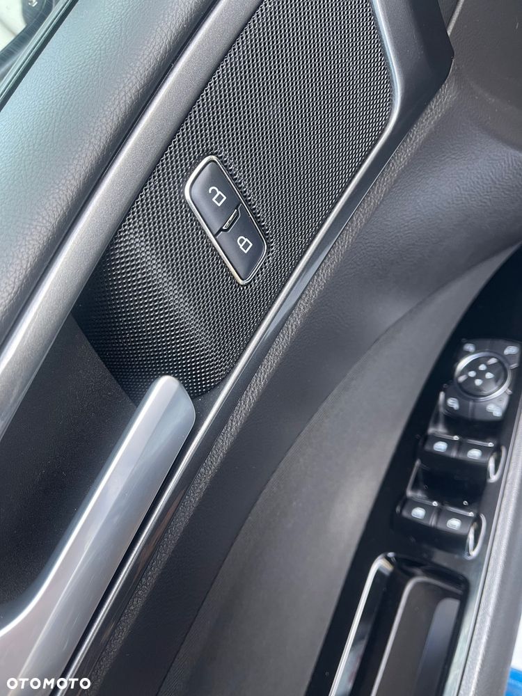 Ford Mondeo - 11