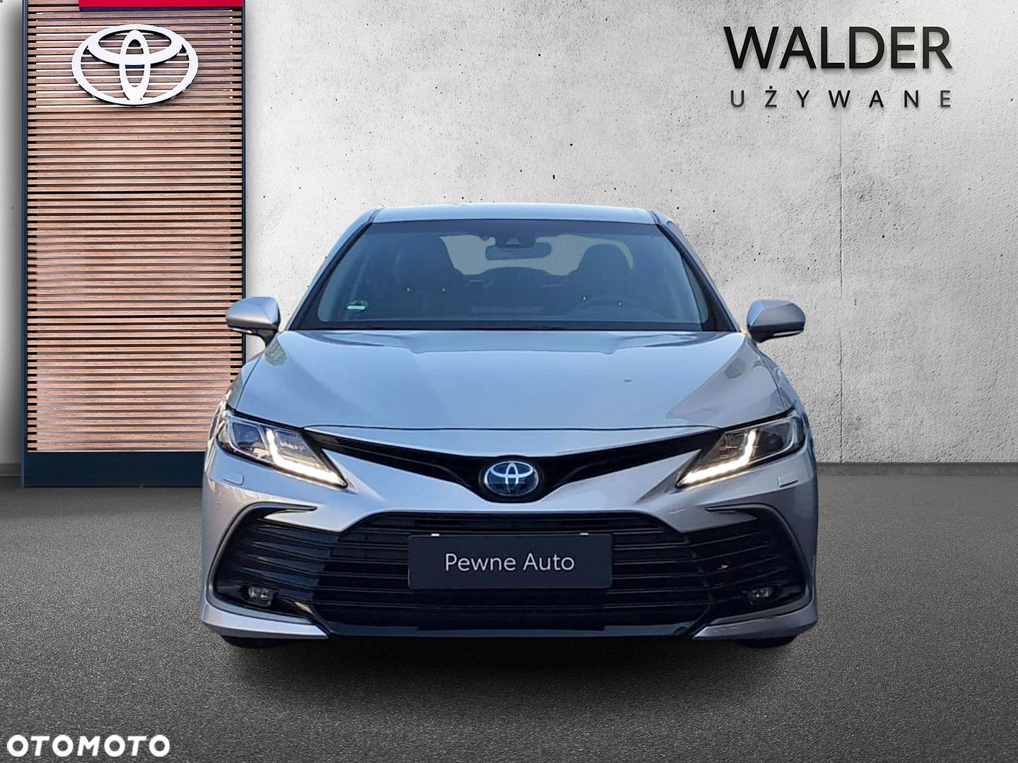 Toyota Camry - 8