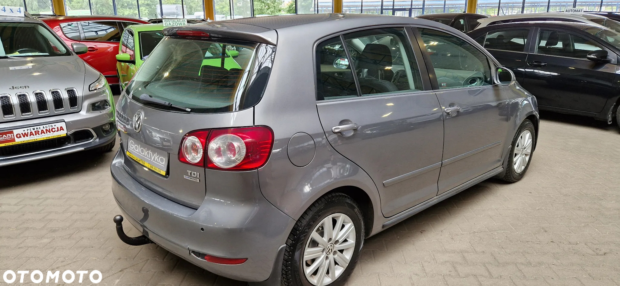 Volkswagen Golf Plus 1.6 TDI Comfortline - 11