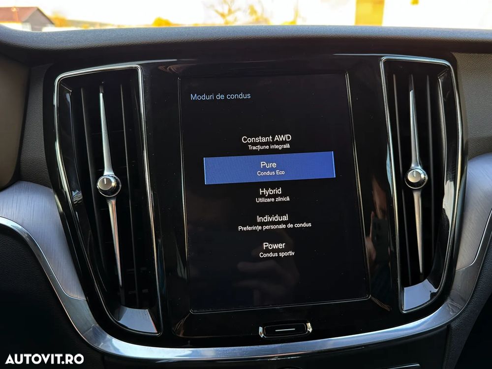 Volvo V60 T8 AWD Recharge Geartronic Inscription - 17