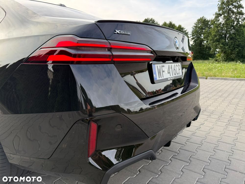 BMW Seria 5 540d xDrive mHEV M Sport - 12