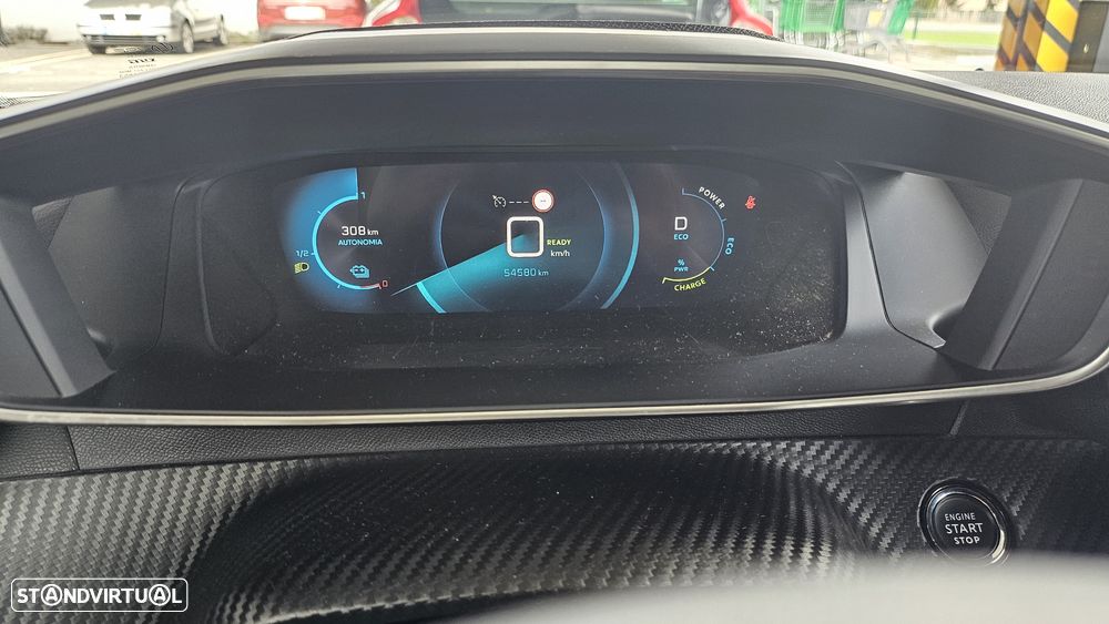 Peugeot e-2008 Allure - 2
