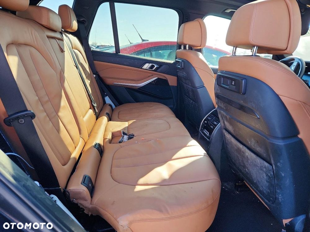 BMW X5 xDrive40i xLine - 9