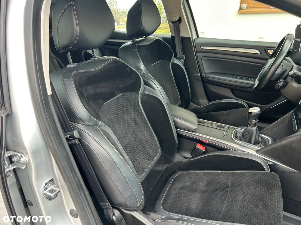 Renault Megane 1.5 Blue dCi Intens - 23