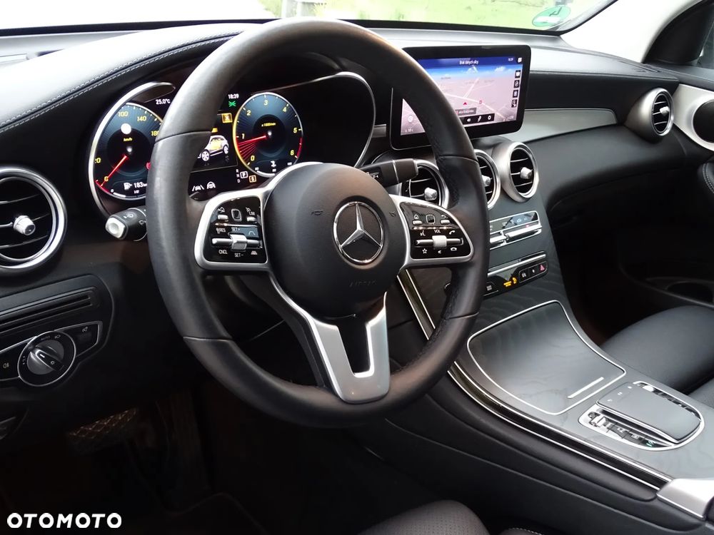 Mercedes-Benz GLC - 18