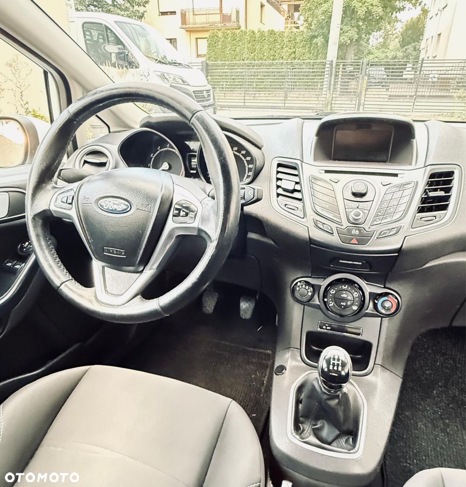 Ford Fiesta - 7