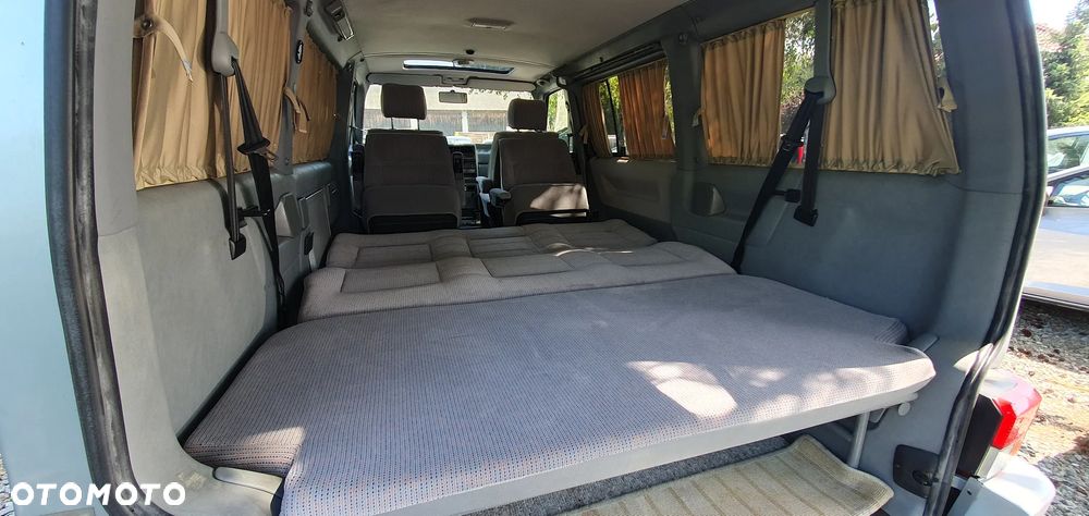 Volkswagen Transporter - 35