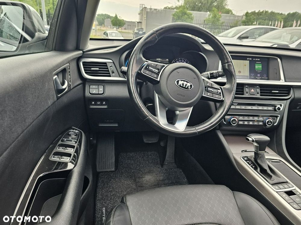 Kia Optima - 24