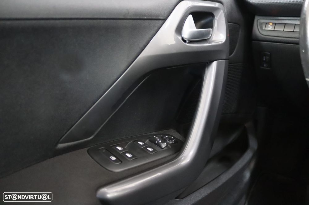 Peugeot 2008 PureTech 82 Style - 10