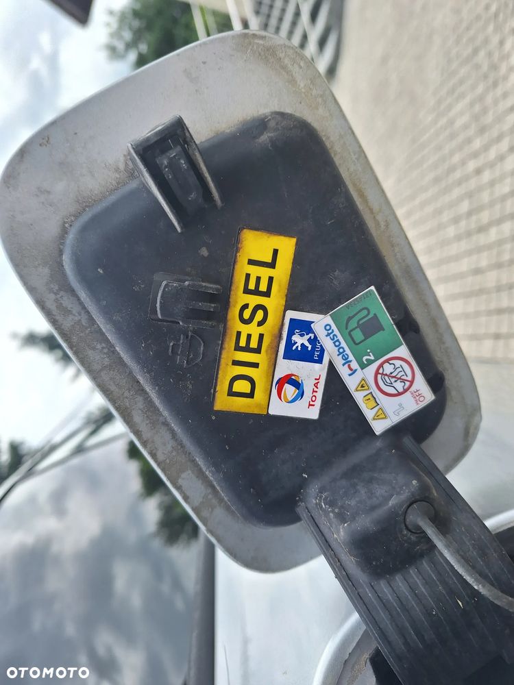 Peugeot 407 - 23