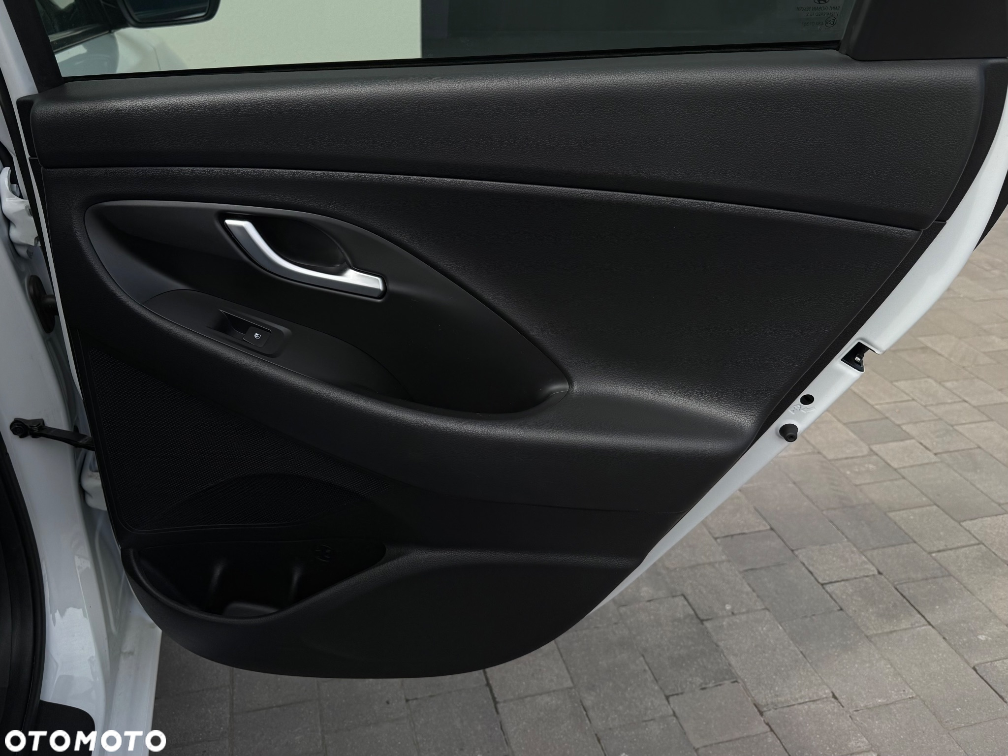 Hyundai i30 Kombi 1.6 CRDI DCT Passion Plus - 32