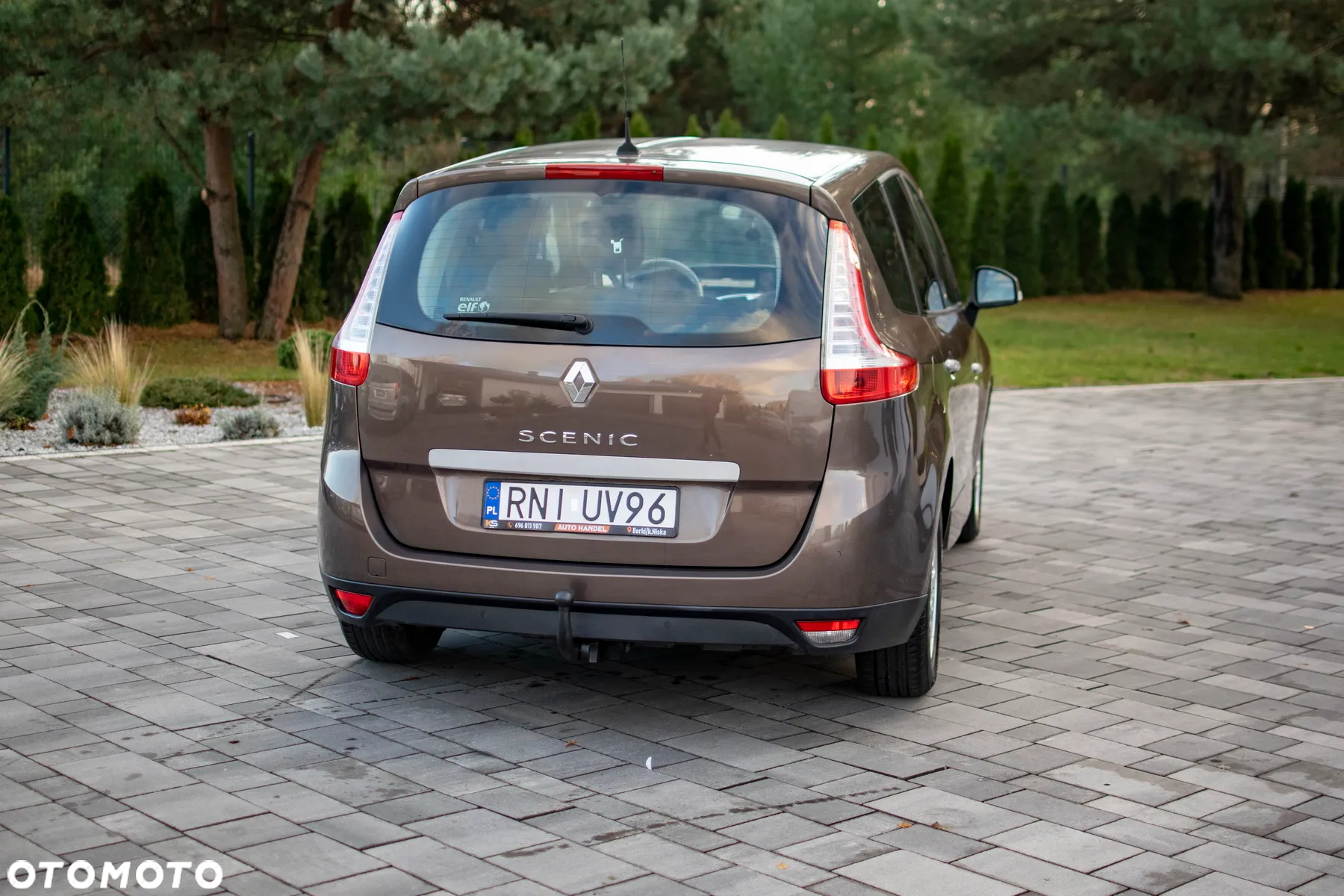 Renault Grand Scenic - 8