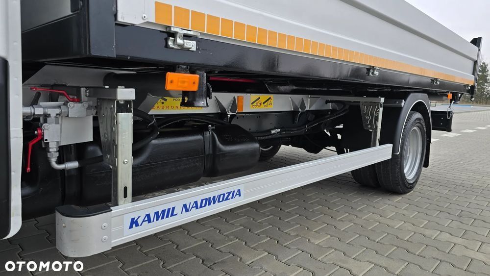 Iveco DAILY 3.0 180KM  50C18❗❗160 TYŚ PRZEBIEGU NOWY ❗️❗️MOCNY WYWROT Z PRZYSTAWKI / NOWY MODEL  / 3-STRONNA WYWROTKA KAMIL NADWOZIA / FULL OPCJA / BURTY 40CM / HAK + WYJSCIE HYDRAULICZNE DO PRZYCZEPY / SKRZYNIA MANUALNA / BLIŹNIAKI / SERWIS ASO / SALON POLSKA / 35C15 50C15 35C18❗❗ BEZ PRZEBIEGU JAK Z SALONU - NOWY -❗❗ - 13