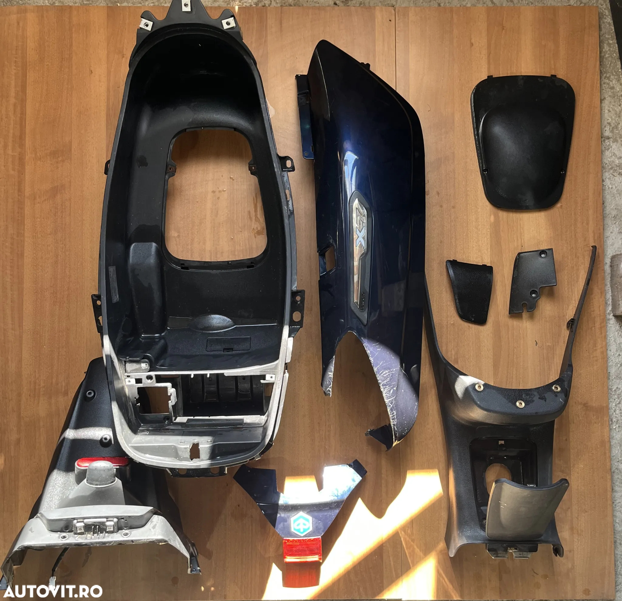 Dezmembram Piaggio X7 250 ie - 6