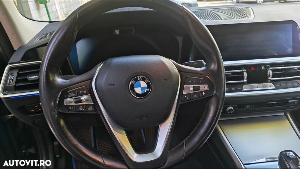 BMW Seria 3 320d xDrive Aut. Luxury Line - 14