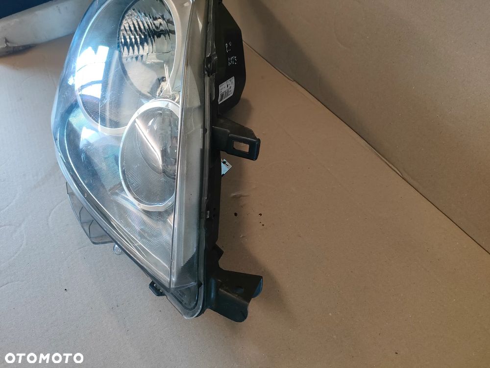 NISSAN NOTE I LIFT 10- LAMPA PRAWY PRZÓD ANGLIA UK - 12