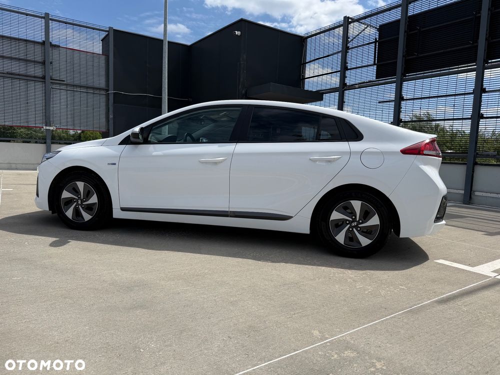 Hyundai IONIQ Hybrid Business - 7