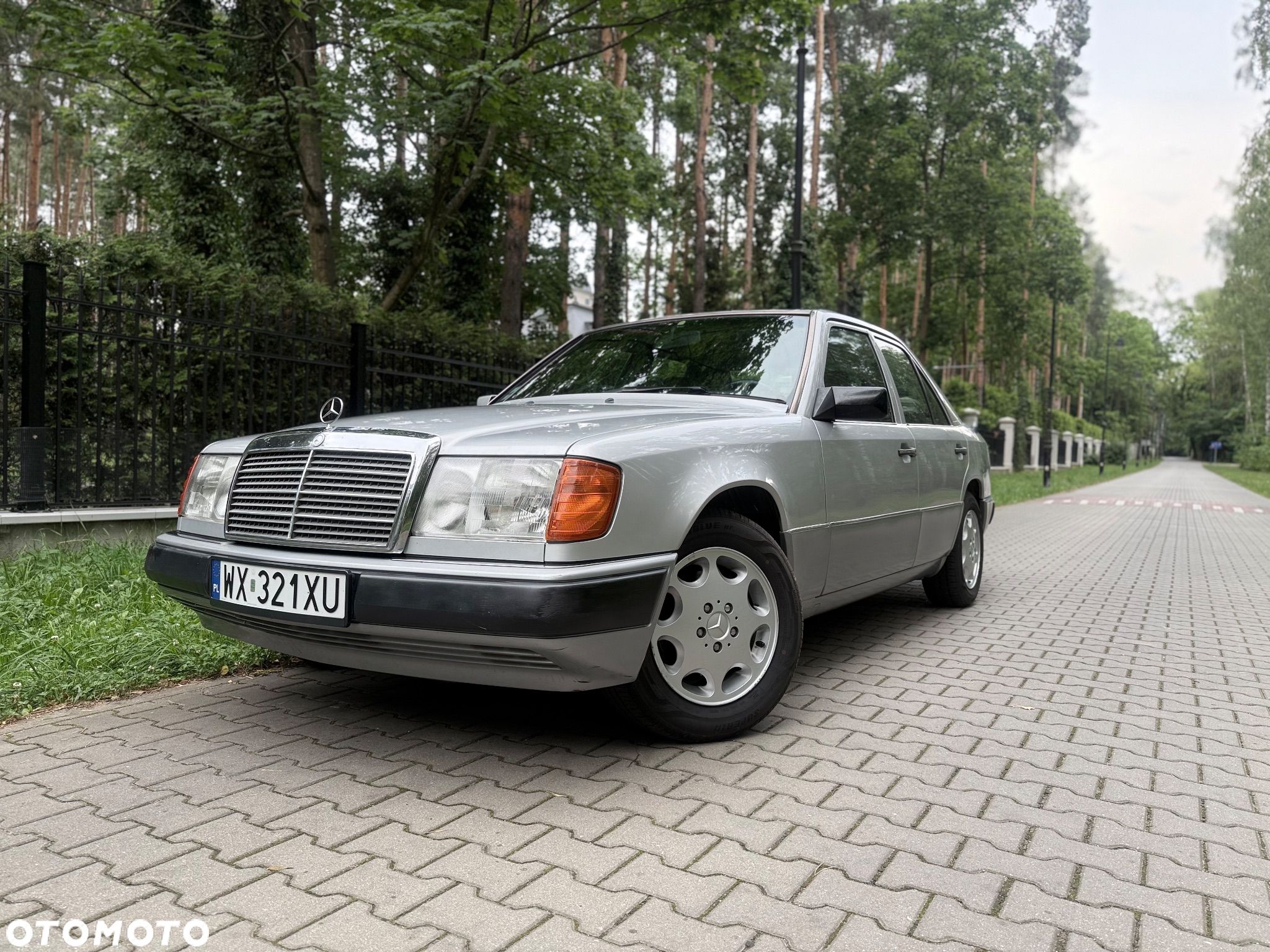 Mercedes-Benz W124 (1984-1993) - 1