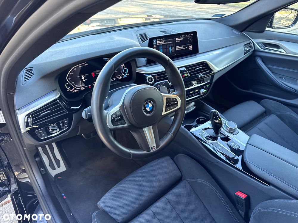 BMW Seria 5 530e iPerformance xDrive M Sport sport - 21