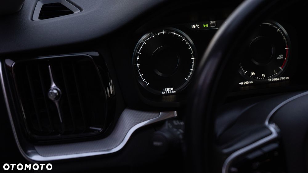 Volvo V60 Cross Country D4 AWD - 12