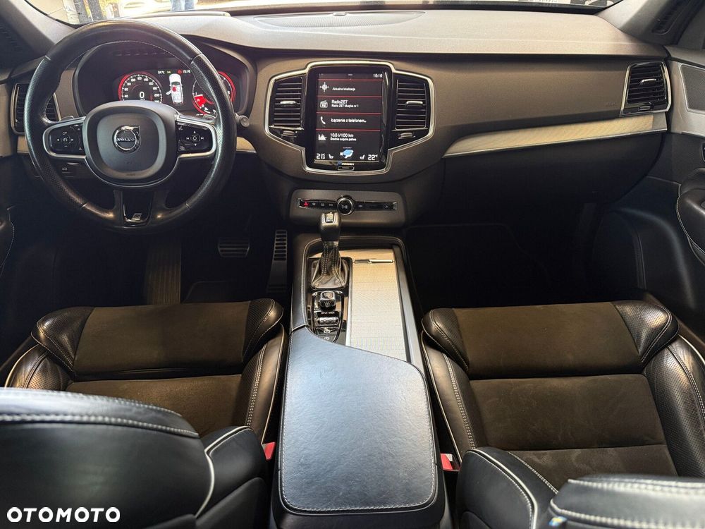 Volvo XC 90 - 22
