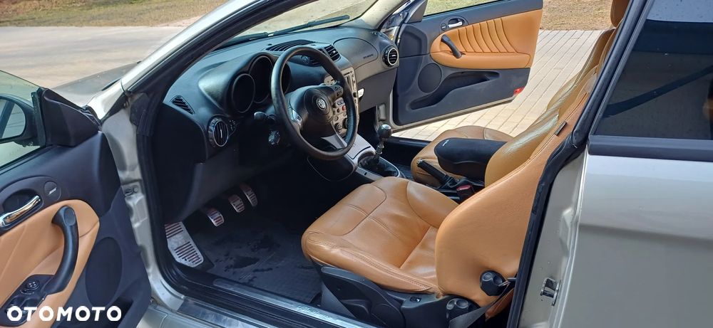 Alfa Romeo GT 1.9 JTD M-Jet Collezione - 8