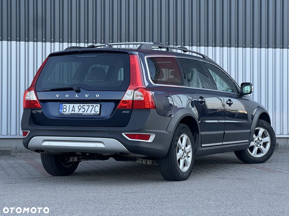 Volvo XC 70 3.2 AWD Summum - 2