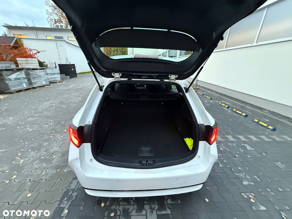 Toyota Corolla 1.8 Hybrid GPF Comfort - 22