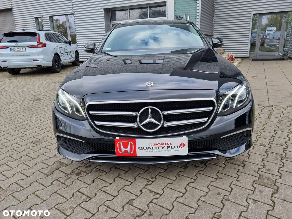 Mercedes-Benz Klasa E 220 d Business Edition 9G-TRONIC - 2