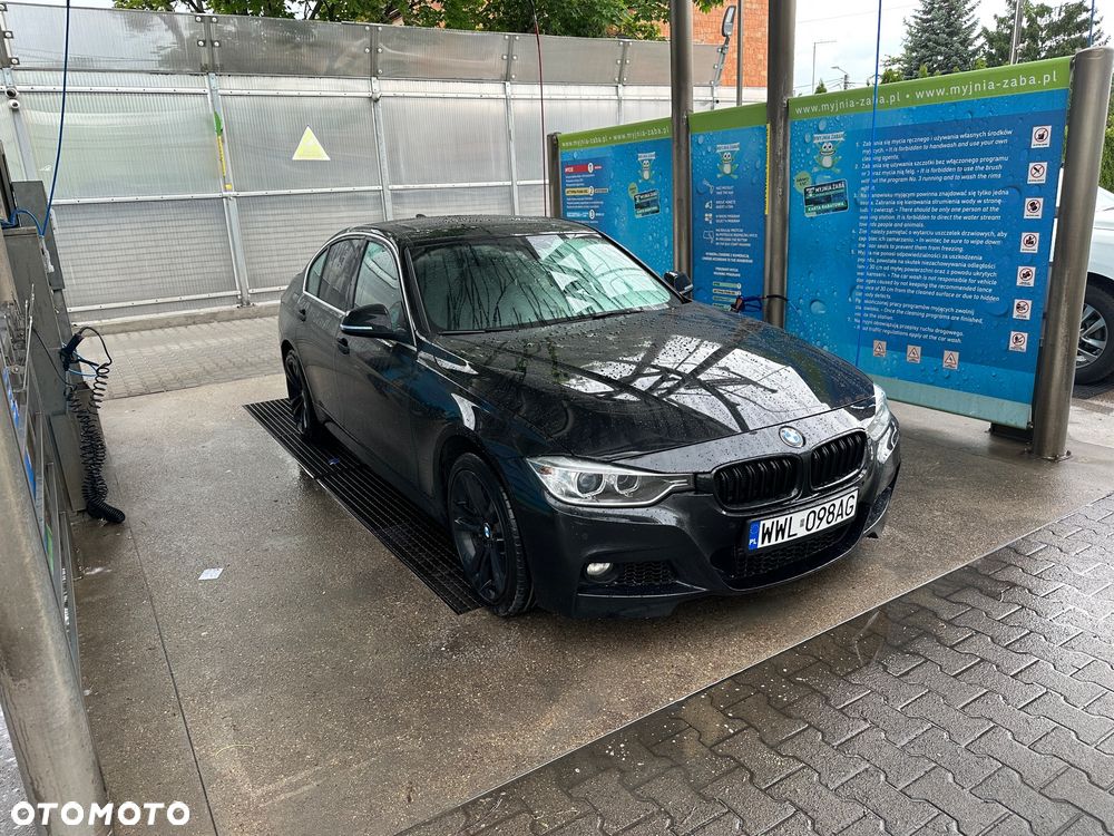 BMW Seria 3 335i xDrive Edition Sport - 3