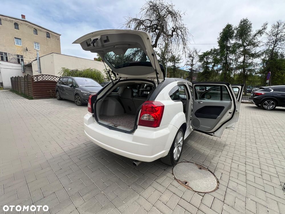 Dodge Caliber - 10