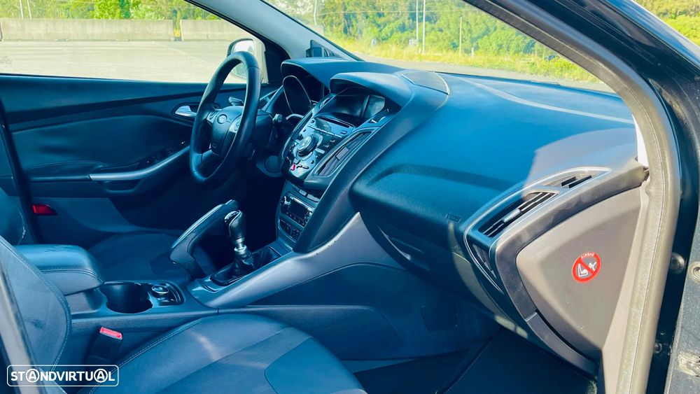 Ford Focus SW 1.6 TDCi Titanium Best - 16