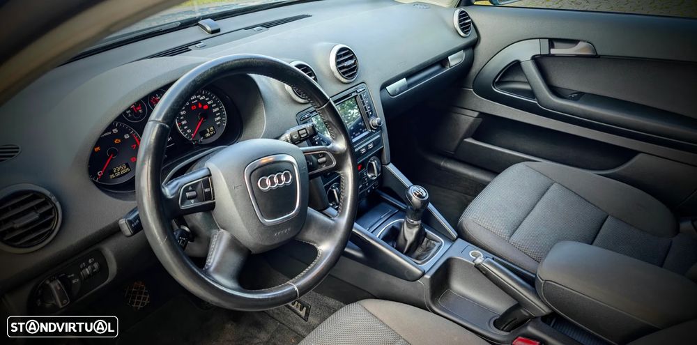 Audi A3 1.2 TFSI S line Sport Pack - 18