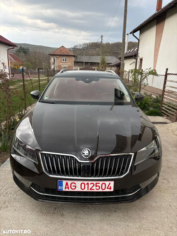 Skoda Superb 2.0 TDI 4X4 DSG L&K - 1