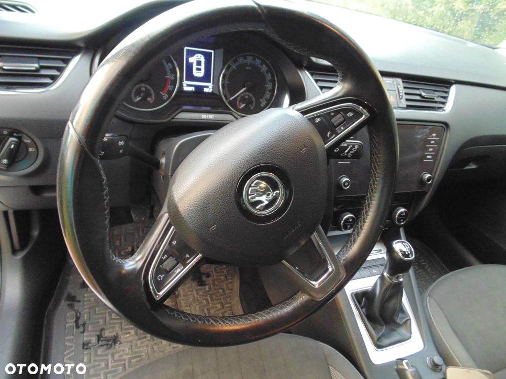 Skoda Octavia 1.6 TDI Style - 29