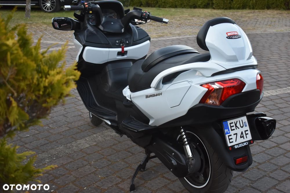 Suzuki Burgman - 5