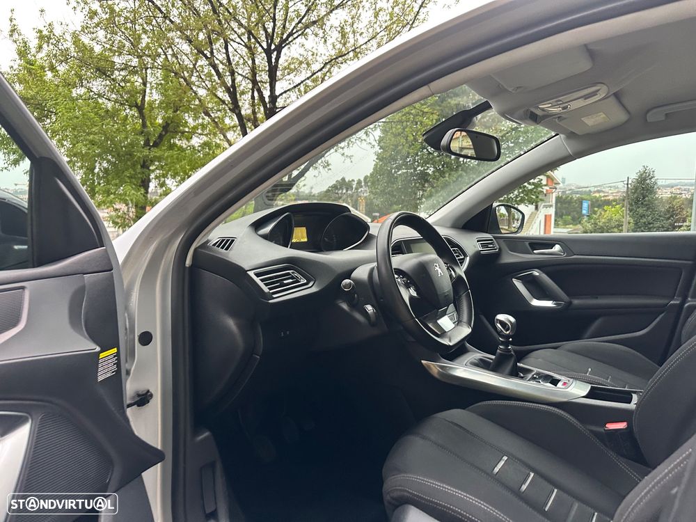 Peugeot 308 e-HDi FAP 115 Stop&Start Allure - 18