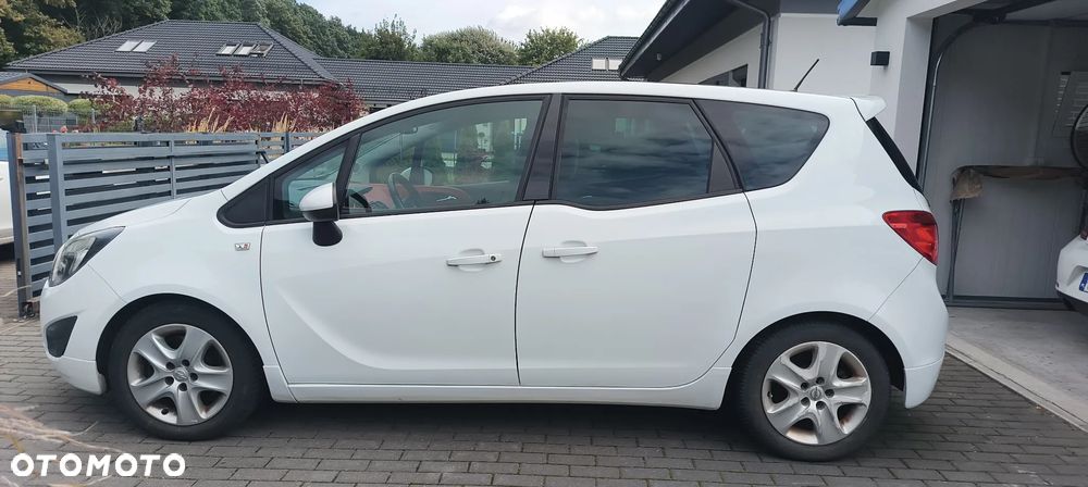 Opel Meriva - 8
